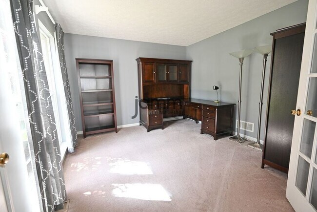 Building Photo - 8728 Breckenridge Ovl