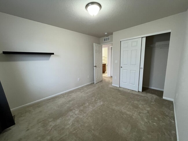 Building Photo - 1845 Tinker Dr