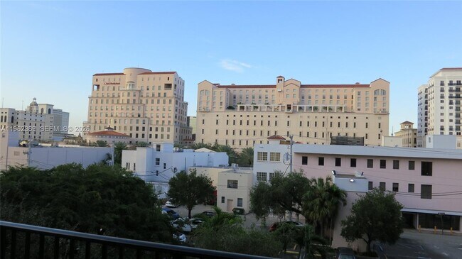 Building Photo - 100 Andalusia Ave