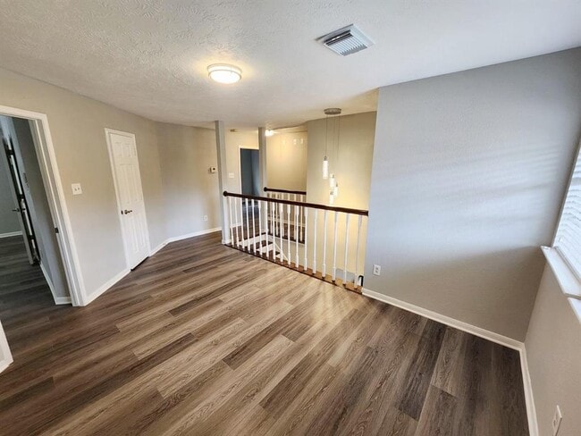 Building Photo - 16302 Flint Run Way