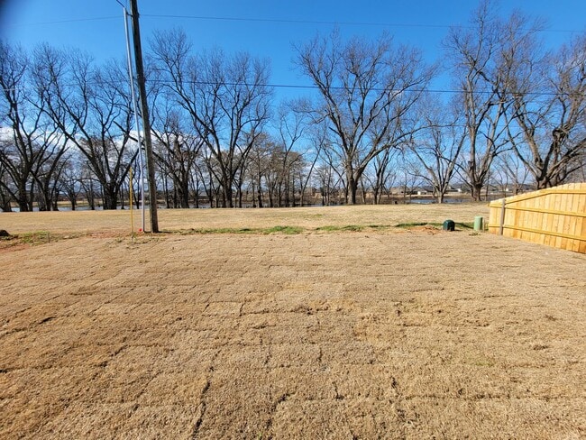 Building Photo - 418 Mangrove Ln