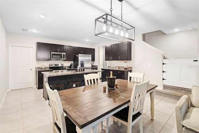 Building Photo - 635 Belgrove St