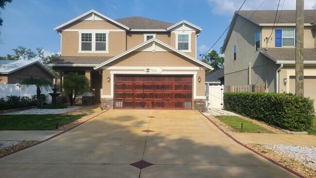 Primary Photo - 7306 S Desoto St