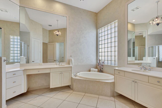 Building Photo - 227 Porto Vecchio Way