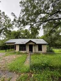 Building Photo - Two Bedroom One Bath