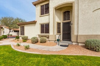 Building Photo - PRICE REDUCED & Move-In Ready!