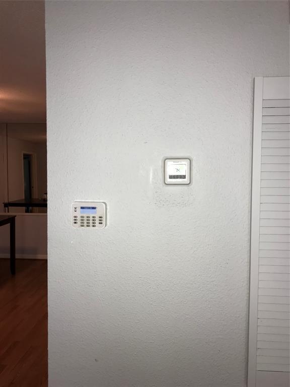 Building Photo - 7400 Bellerive Dr