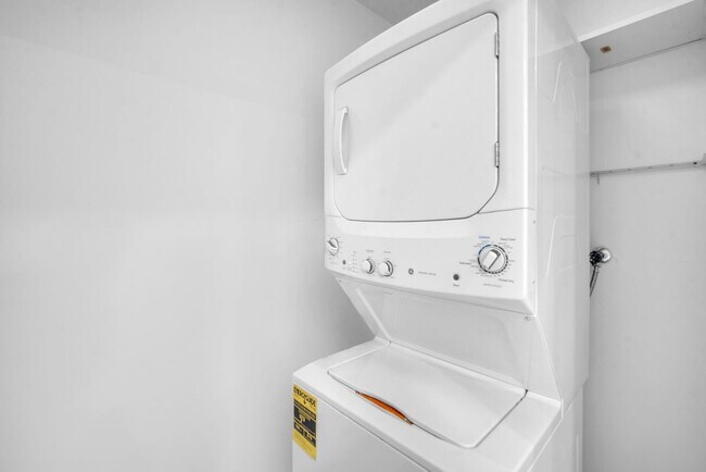 Building Photo - 777 S Federal Hwy