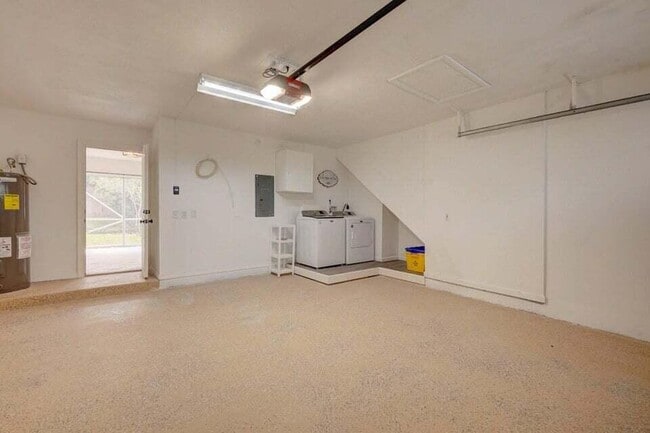 Building Photo - 10758 Lake Jasmine Dr