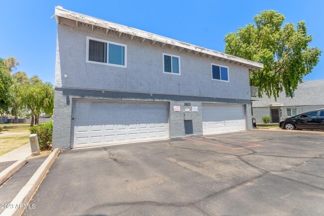 Building Photo - 2633 W Ocotillo Rd