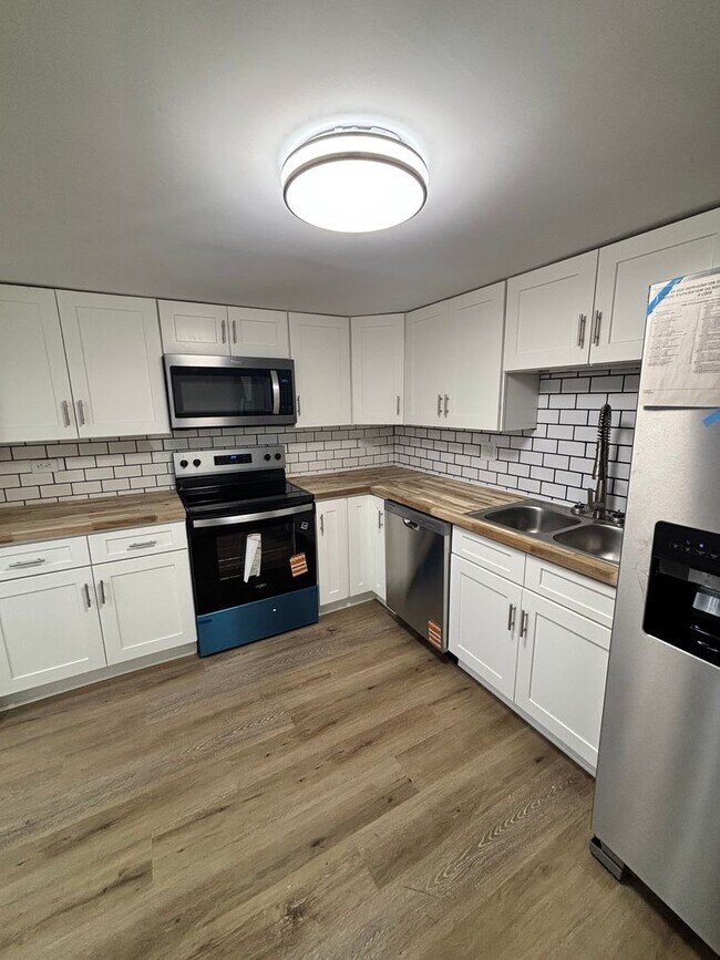 Building Photo - Newly Remodeled 3bd/1bth!!
