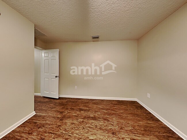 Building Photo - 13994 Fish Eagle Drive East
