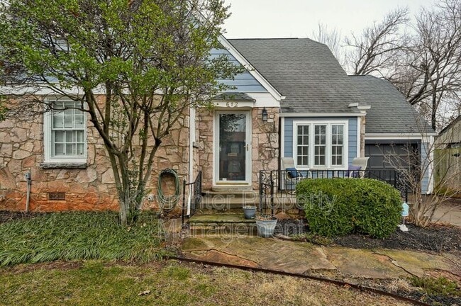 Building Photo - 612 NW 37th St