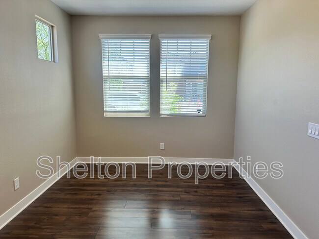 Building Photo - 28394 N 132nd Ave.