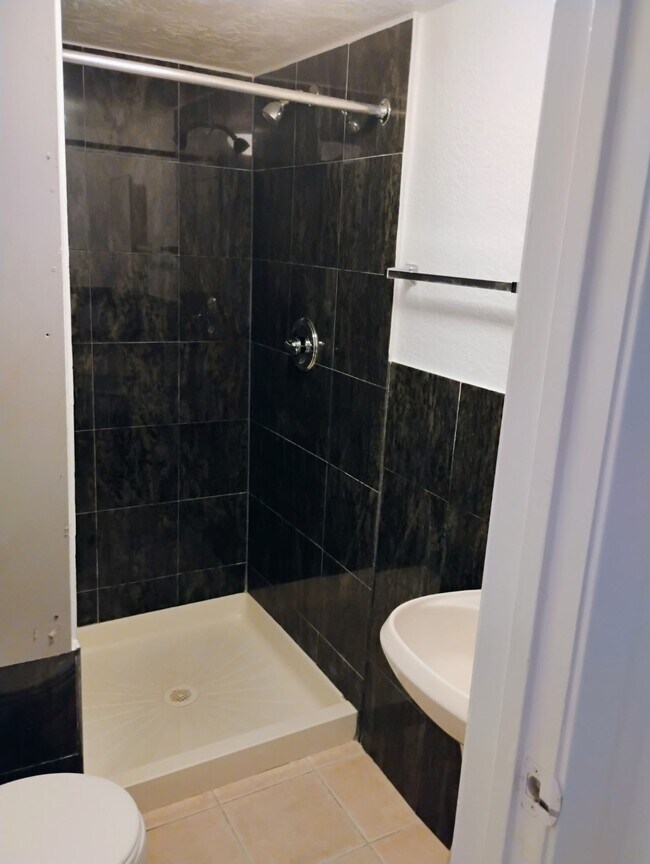 Building Photo - 3002 Market St