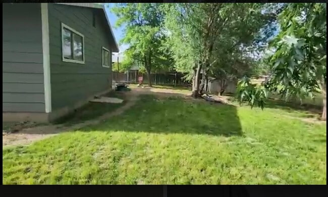 Building Photo - 1240 N 2nd E