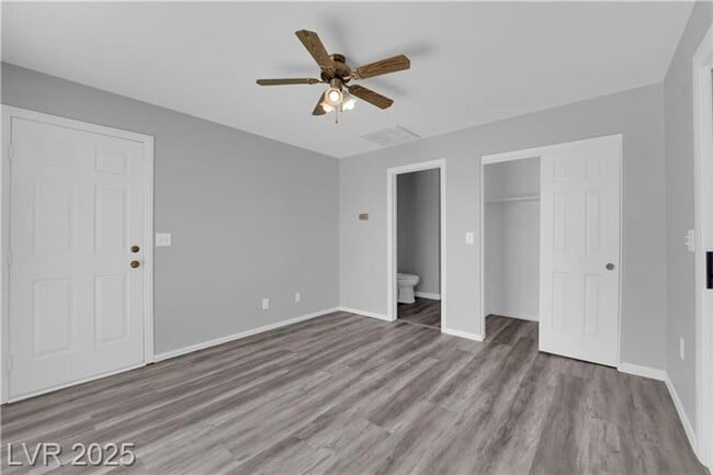 Building Photo - 1.2 Acres with Indoor & Outdoor RV Parking!!!!