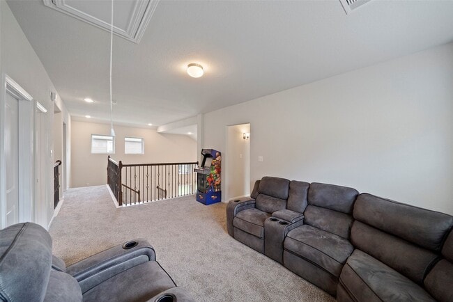 Building Photo - 2277 Forest Chestnut Dr