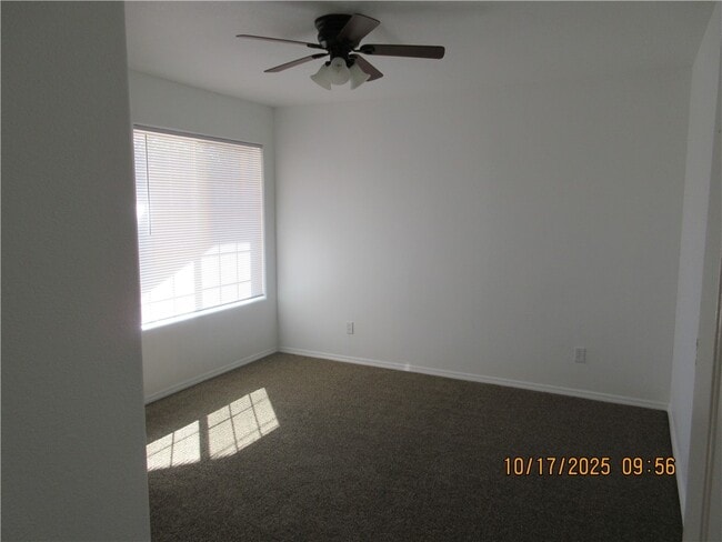 Building Photo - 2171 Ridgeview Rd