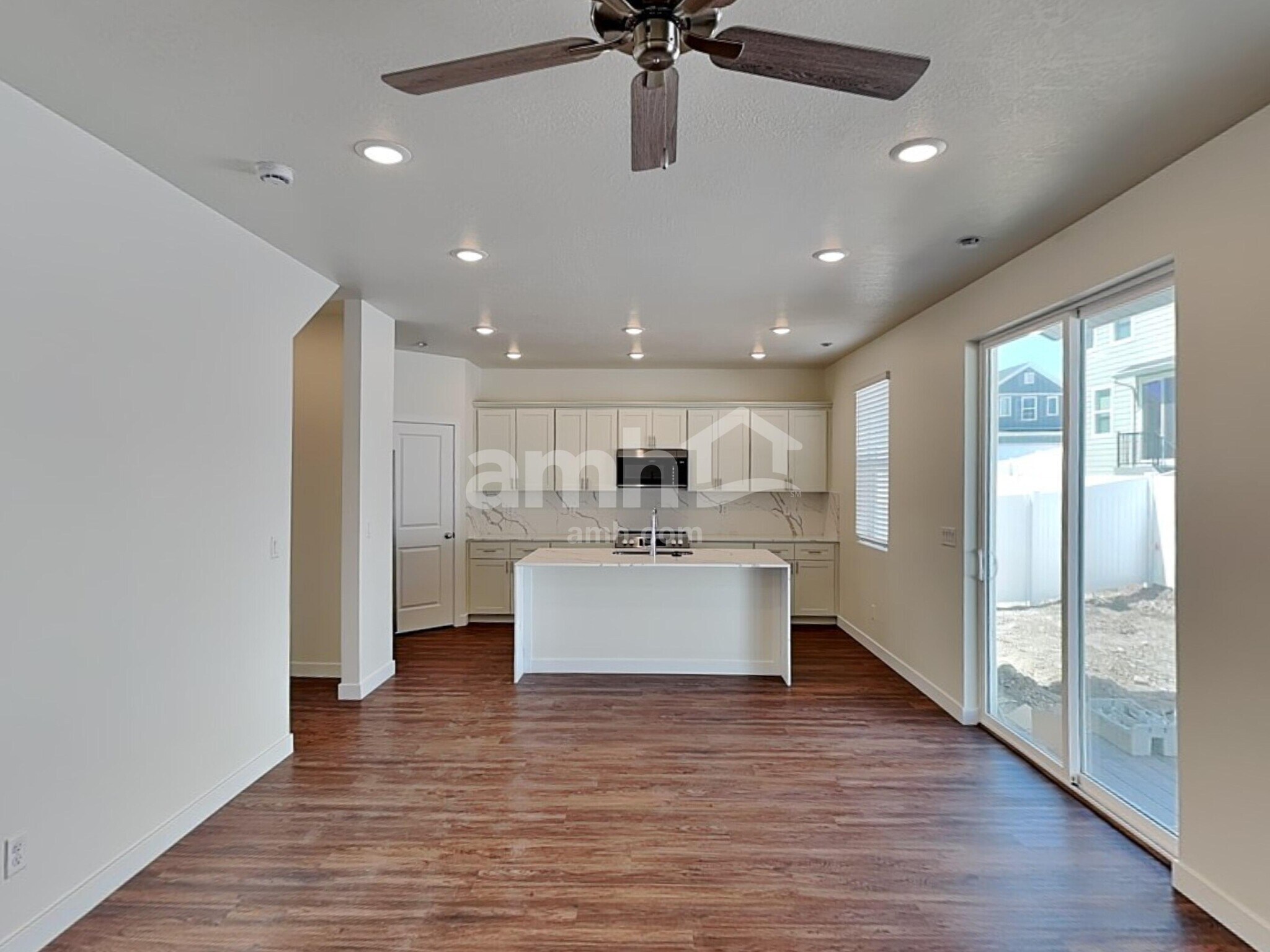 Building Photo - 8964 S John Annie Ln