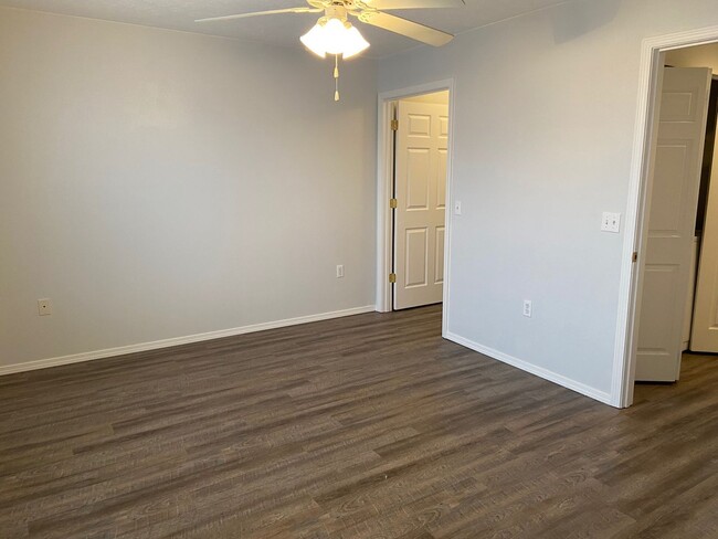 Building Photo - Condominium in Academy Commons