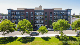 Building Photo - p193-Osprey Point