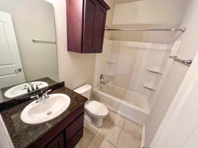 Building Photo - 524 Cautillion Dr