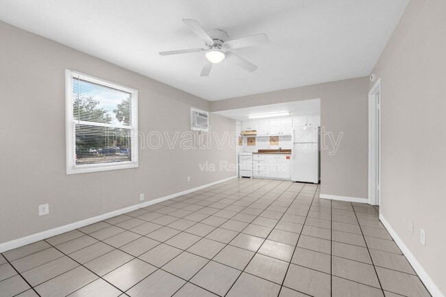 Building Photo - 5119 Curry Ford Rd