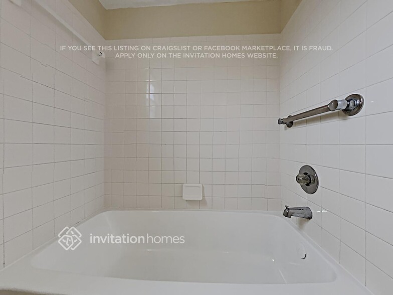 Building Photo - 1348 Sweet William Ln