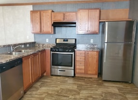 Building Photo - 49584 Au Lac Dr E