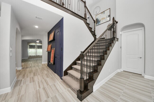 Building Photo - 1110 Honey Rose Ct