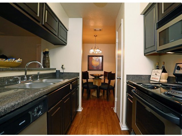 Building Photo - 10610 Morado Cir