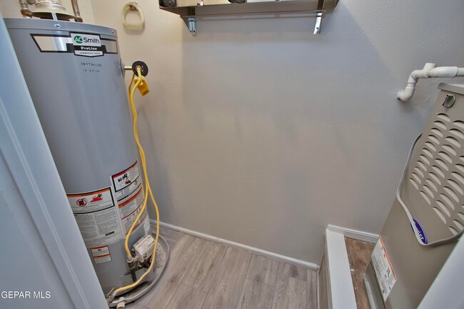 Building Photo - 5711 Mira Grande Dr