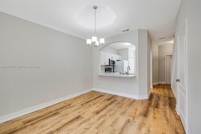 Building Photo - 15750 SW 92nd Ave