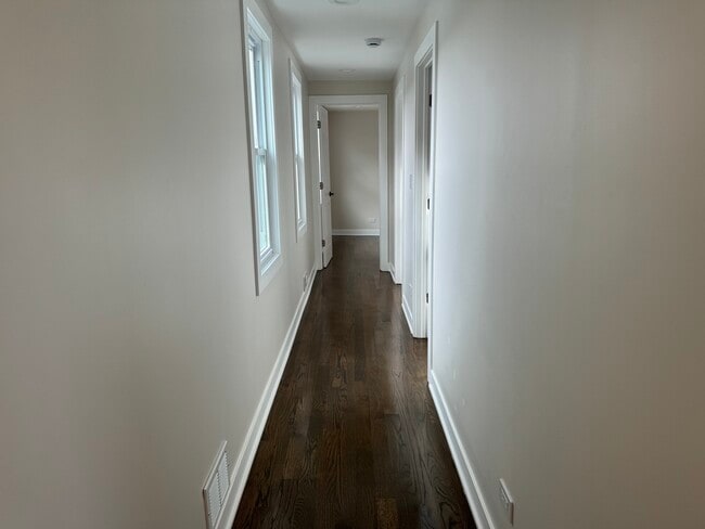 Building Photo - 3135 S 53rd Ave