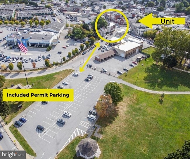 Building Photo - 5 Park Ln