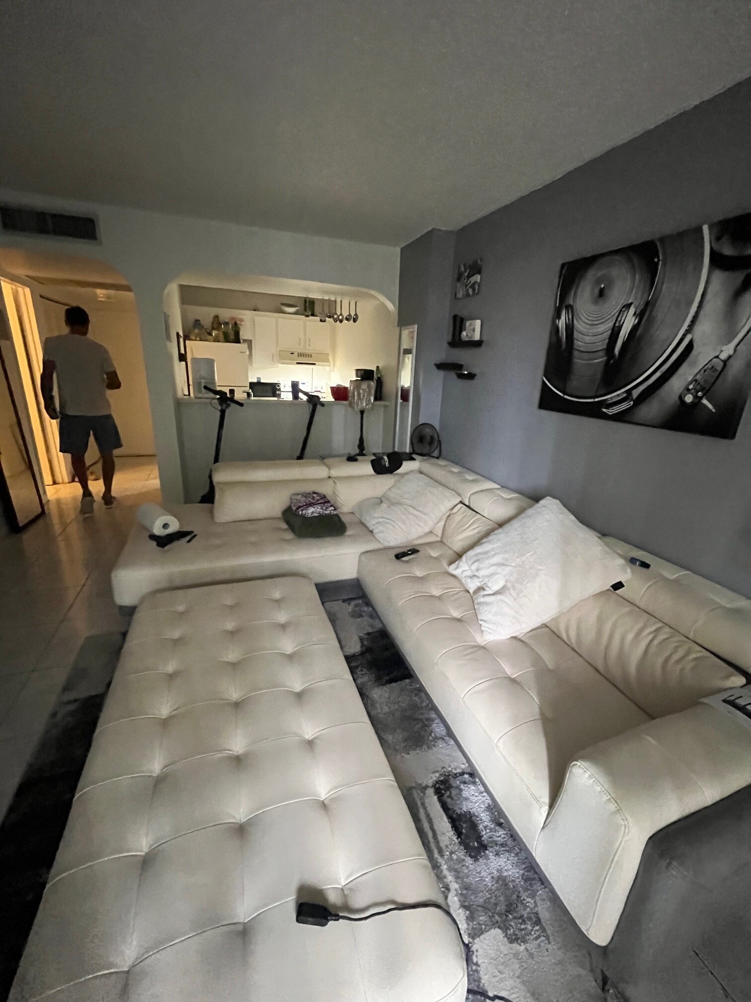 Building Photo - 4222 Inverrary Blvd