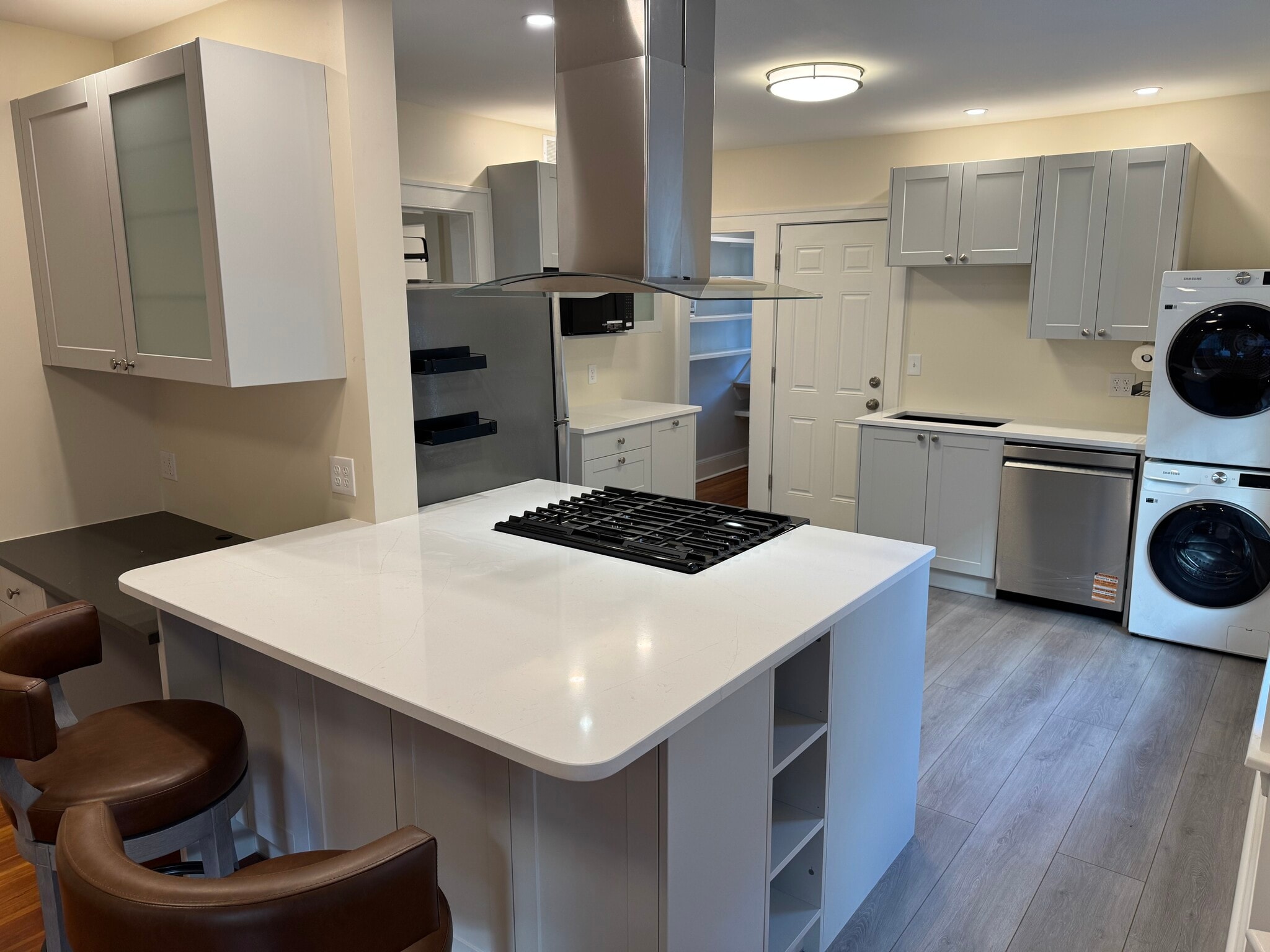 Building Photo - 14 Osborne Ave