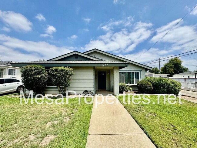 Primary Photo - 677 E Highland Ct