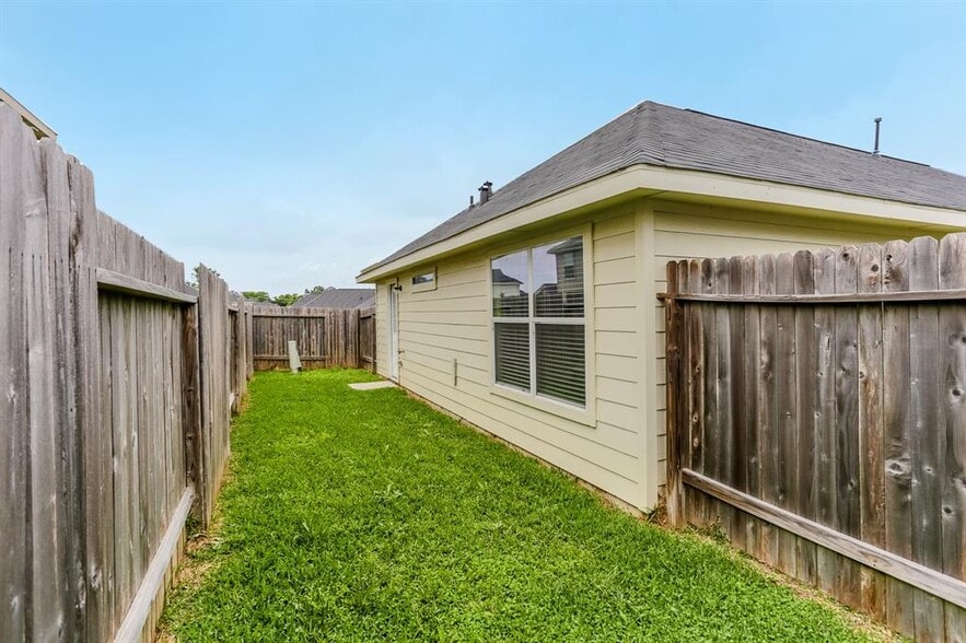 Backyard - 21431 Wilona Way