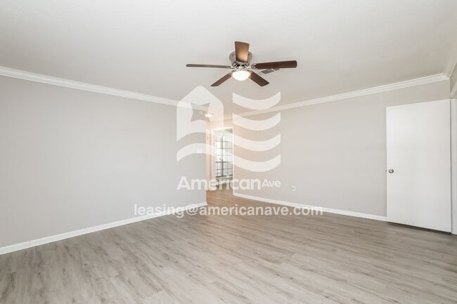 Building Photo - 457 Pemberton Dr