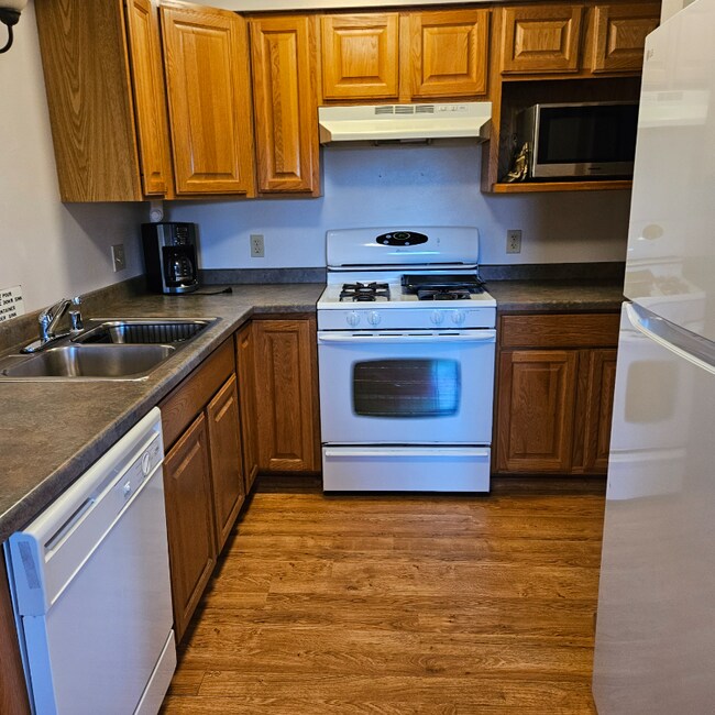Building Photo - 549 Overlook Ct