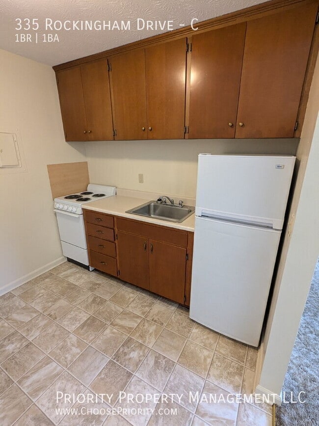 Building Photo - 335 Rockingham Dr