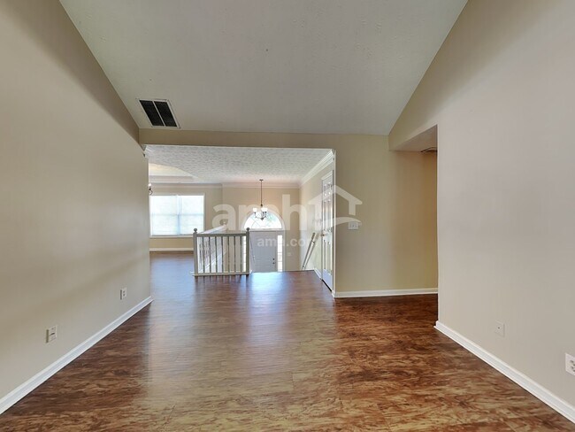 Building Photo - 900 Cline Petty Way