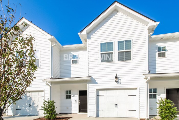 Building Photo - 1028 Wildflower Dr