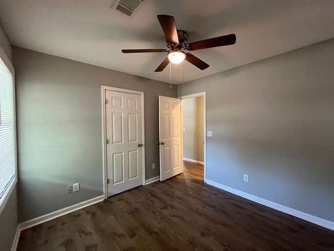 Building Photo - Beautiful Home Located Off Of Whitesville ...