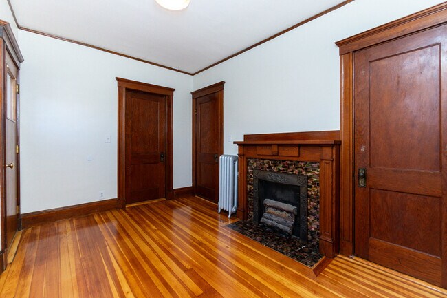 Building Photo - 20 Egerton Rd