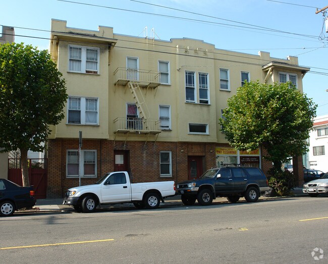 Building Photo - 5645-5657 California St