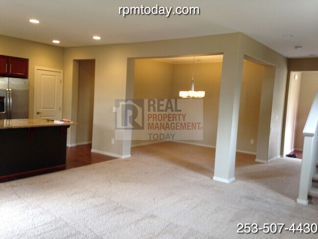 Building Photo - 20404 5th Ave Ct E