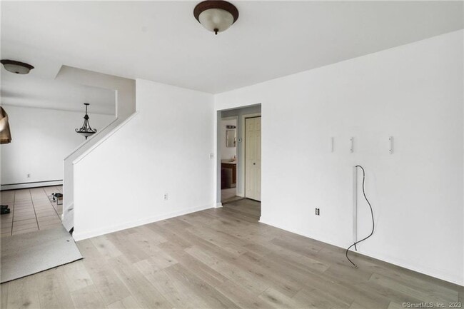 Building Photo - 43 W Elderkin Ave